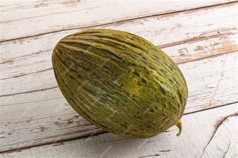 Premium Photo | Spanish melon piel del sapo