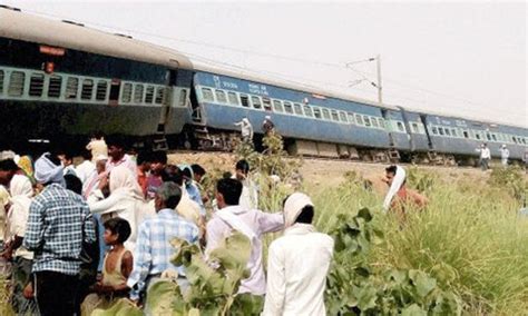 Muri Express derails in Uttar Pradesh - Photos,Images,Gallery - 14741