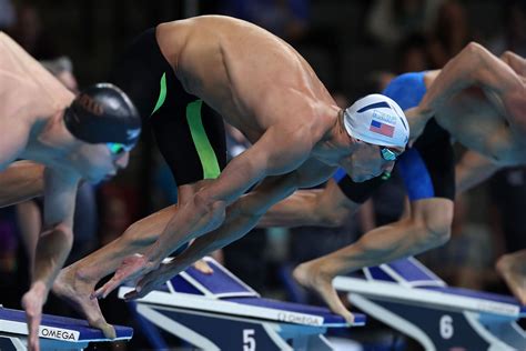 What goggles did Michael Phelps use during swimming?