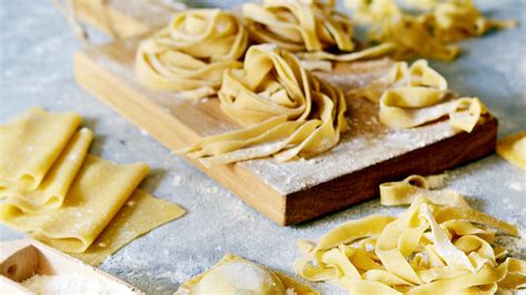 Homemade Pasta | Fresh Egg Tagliatelle or Pappardelle | Rachael Ray ...