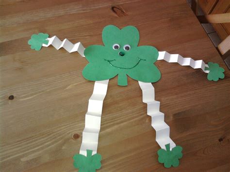 Patrick's Day Crafts 的图像结果