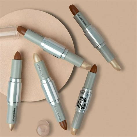 Buy Insight Cosmetics Duo Stick Contour + Highlighter - 01 Caramel ...