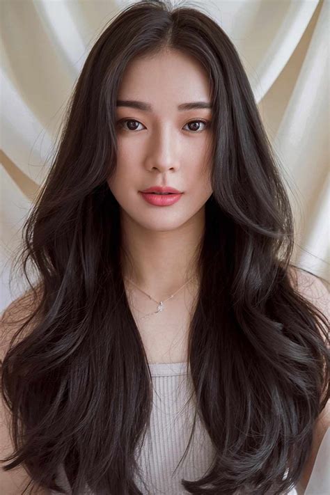 25 Long Hairstyles for Asian Women That Will Make You Want to Grow Your ...