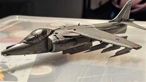 Revell 1/72 Harrier GR Mk9. It is....acceptable. : r/modelmakers