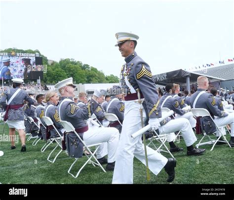 West point graduate walks hi-res stock photography and images - Alamy