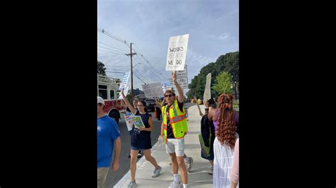 Resident assistants at Tufts University wage one-day strike on freshman ...