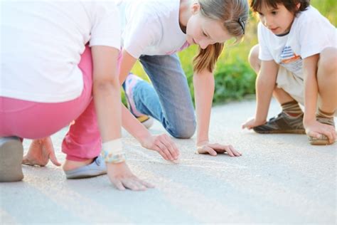 Child Playing 的图像结果