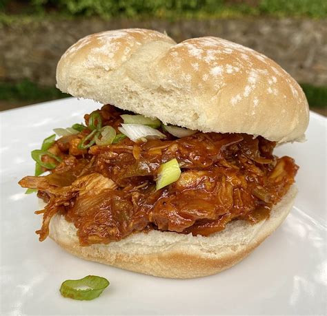 Recipe: Pulled Chicken Sloppy Joes - AY Magazine