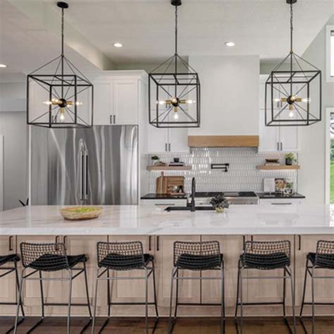 Trinsic Single Handle Pull-Down Kitchen Faucet | Delta Kitchen Fittings ...