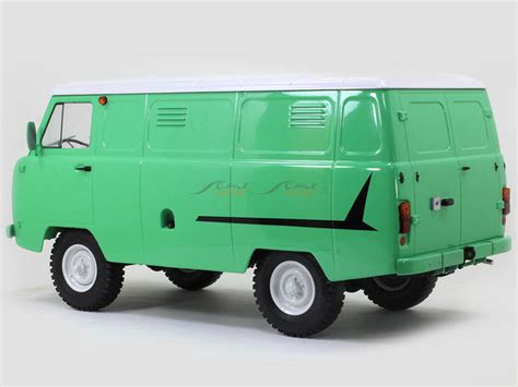 UAZ 452 3741 green 1:18 Premium ClassiXXs diecast Scale Model Van ...