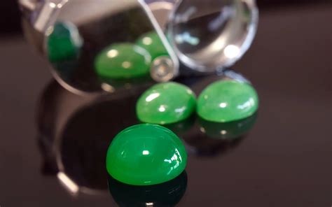 How Much is a Jade Stone Worth in 2025? (Jade Price Guide) – Jewelry Buddha