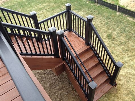 Deck Designs With Stairs: A Step-by-Step Guide to Building a Beautiful ...