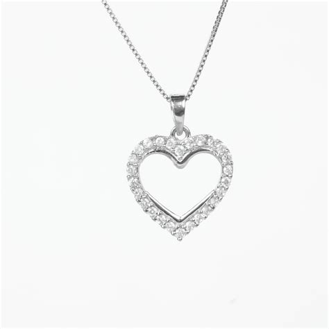 SOLITAIRE HEART PENDANT | 925 STERLING SILVER – Shwet