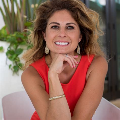25 Coaches and Masterminds to KNOW and Support