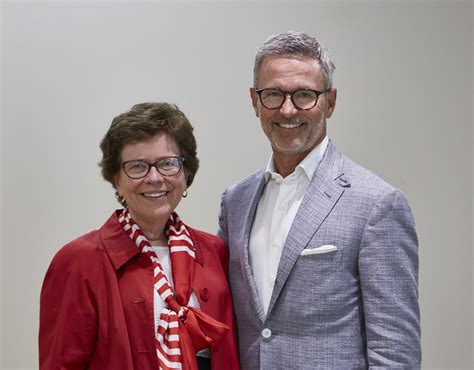 New outposts from Lands’ End, Oshkosh Corp. reveal closer corporate ...