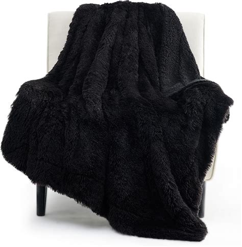 Bedsure Faux Fur Fuzzy Black Throw Blanket – Fuzzy, Fluffy, and Shaggy ...