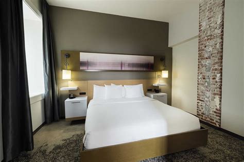 The Archives Bar & Bistro | Voco Hotel Napoleon