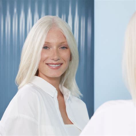 Buy Schwarzkopf Got2b Bleach It Permanent Hair Color, 00A Ultra ...