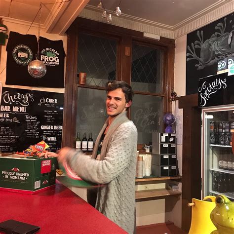 THE PICKLED FROG BACKPACKERS (Hobart, Tasmania) - Hostel Reviews ...