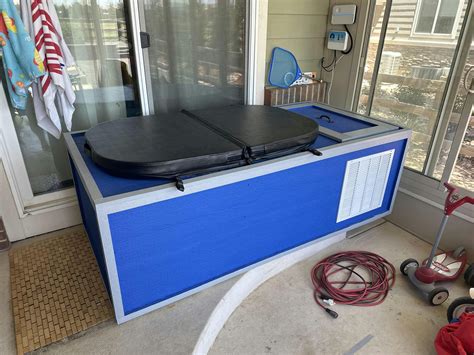 Insulated Cover for Rubbermaid Stock Tank Cold Plunges – DIY Cold Plunge