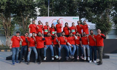 400+ Join Heart Walkathon, New Healthy Heart Clinic Launched at Fortis ...