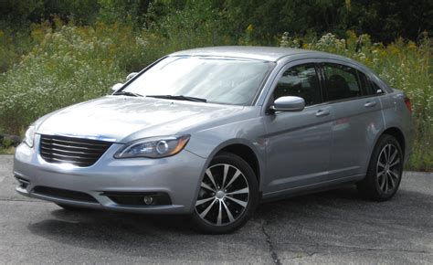 Test Drive: 2013 Chrysler 200 Touring | The Daily Drive | Consumer Guide®
