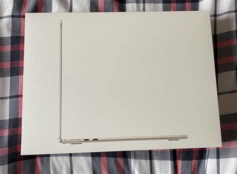 First MacBook 的图像结果