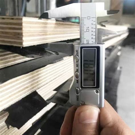https://www.chenhongwood.com/uploads/FILM-FACED-PLYWOOD.jpg