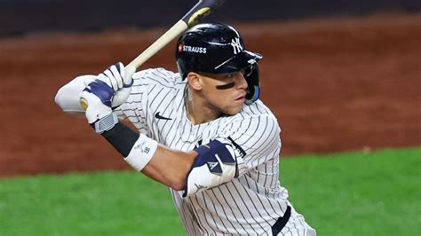 MLB playoffs: Examining Yankees star Aaron Judge's numbers - ESPN