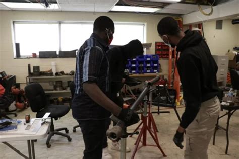 Automotive Training Program 的图像结果