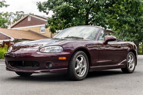 No Reserve: 13k-Mile 2000 Mazda MX-5 Miata Special Edition 6-Speed for sale on BaT Auctions ...