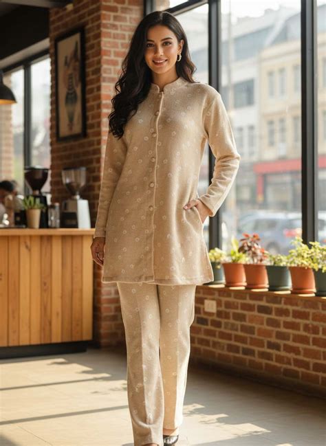 Almond Bloom Winter Knit Printed Co-ord Set – Teacher Knit