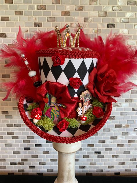 Queen of Hearts Mini Top Hat, Alice in Wonderland Fascinator, Red Queen ...