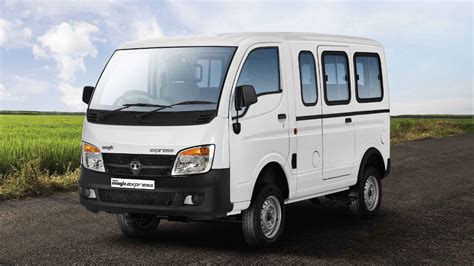 Tata Motors: Tata Magic Express Hands-On: Efficient Urban Mobility With ...