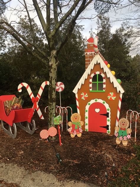 Wooden Gingerbread house (life sized) | Christmas yard decorations ...