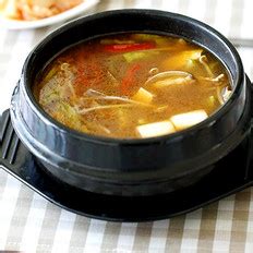 韩式大酱汤的做法_韩式大酱汤怎么做_芹意_美食杰