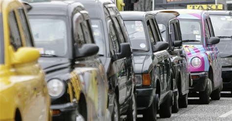 Coronavirus: Black taxis to withdraw in west Belfast – The Irish News