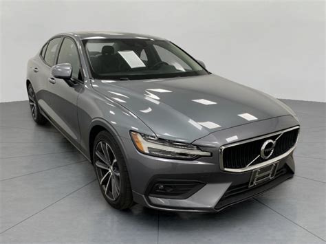 2021 Volvo S60 T6 Momentum at Premier Motorcars - Research - GrooveCar