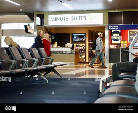 Minute Suites traveler's retreat, Atlanta Hartsfield International ...