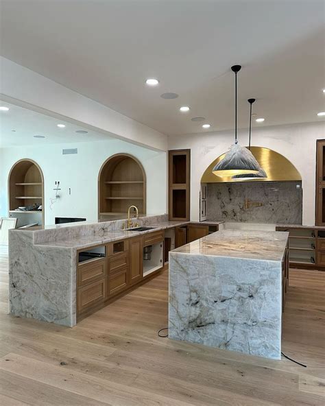 Metro Carpet & Floors | Timber Cabinets x Quartzite Countertops x ...