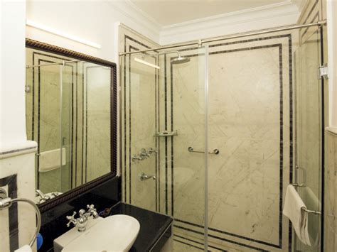 Photo and Image Gallery of Umaid Haveli Jaipur