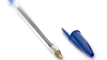 ¿Por qué los tapones de los bolis Bic tienen un agujero en la punta ...