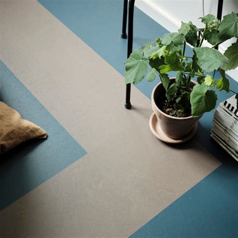 Delta Lace (Grey-Brown) Marmoleum Click Linoleum Flooring 30 x 30cm