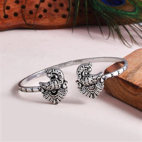 Morni Mayuri Cuff – VOYLLA