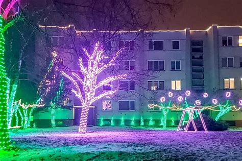 ФОТО И ВИДЕО | Подросток из Литвы устроил яркую зимнюю сказку прямо во ...