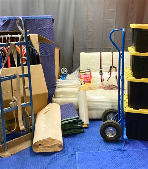 Calgary - Top Choice for Moving Supplies & Boxes | PACKwell