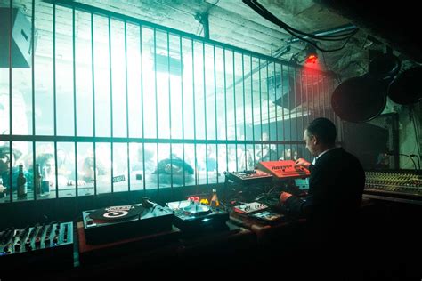 Techno Bland 的图像结果