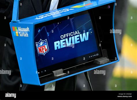 ‘It’s going to be a big deal’: The NFL and Microsoft expand their partnership and introduce sideline