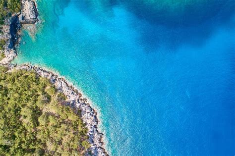 High angle view of sea shore | Premium Photo