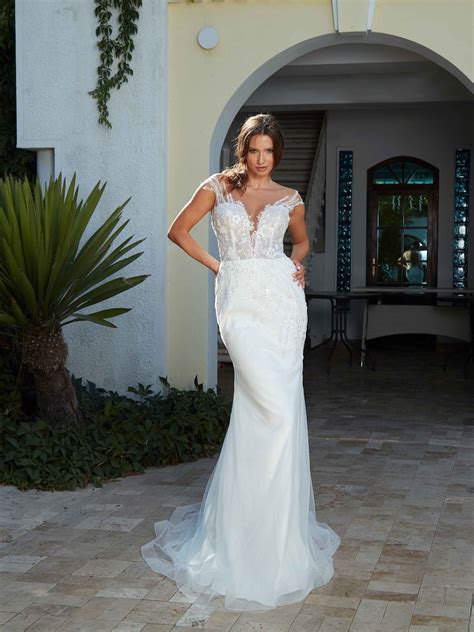 Long Detachable Train Mermaid Wedding Dress, Unique Lace Bridal Gown, Elegant Bridal Dress ...